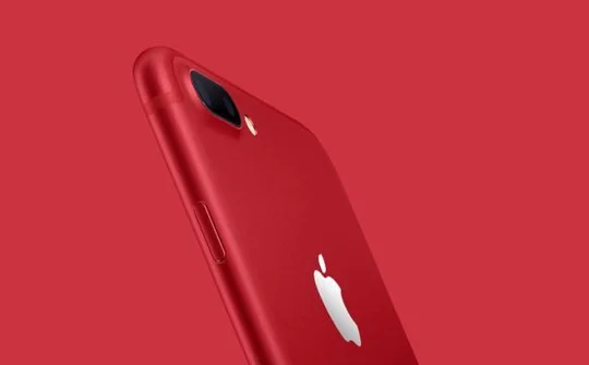Bộ đôi iPhone 7 và iPhone 7 Plus phiên bản màu đỏ có giá từ giá từ 21,7 triệu đồng