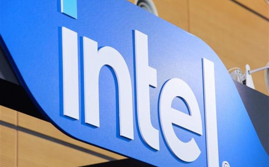 Intel công bố đột phá nghiên cứu vi mạch 2D và 3D