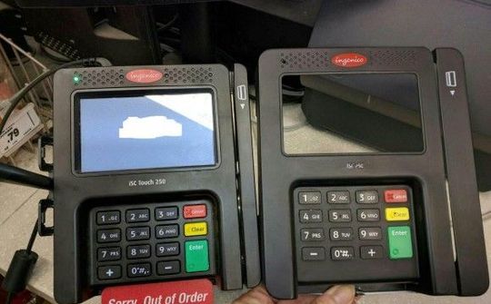 Mỹ phát hiện màn hình đọc thẻ Ingenico giả đánh cắp thông tin khách hàng
