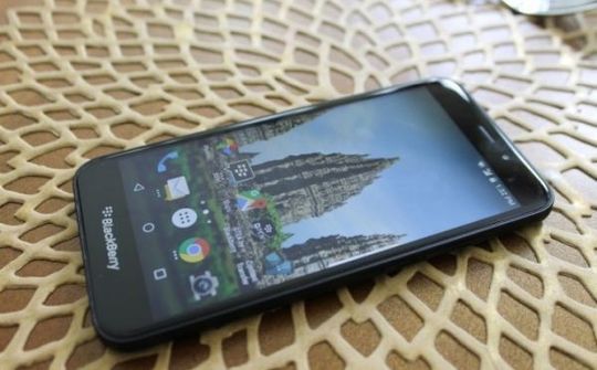 BlackBerry Aurora 2 sim ra mắt