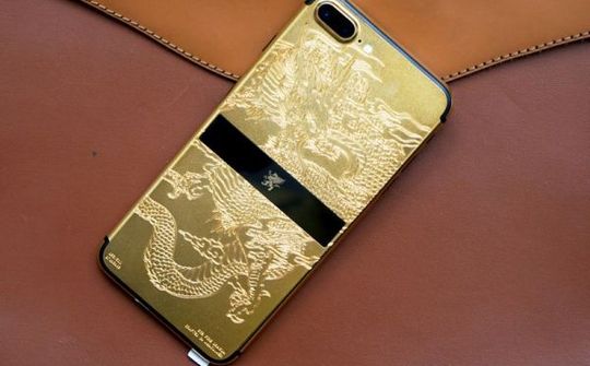 "iPhone 7 Plus - Hỏa Long" chính thức bán được ra tại Việt Nam, giá 99 triệu đồng