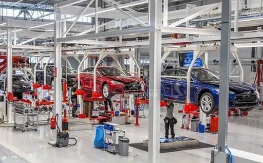 Tesla sẽ tiến hành thu hồi 53.000 xe vì lỗi phanh