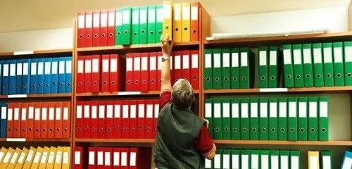 Làm gì để loại bỏ những "núi" tài liệu trong cơ quan, doanh nghiệp?