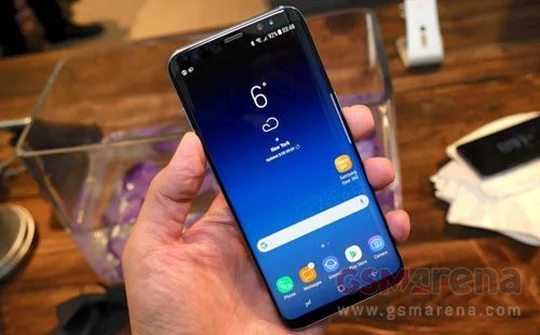 Samsung Galaxy S8 plus phiên bản RAM 6GB có giá 23,4 triệu đồng