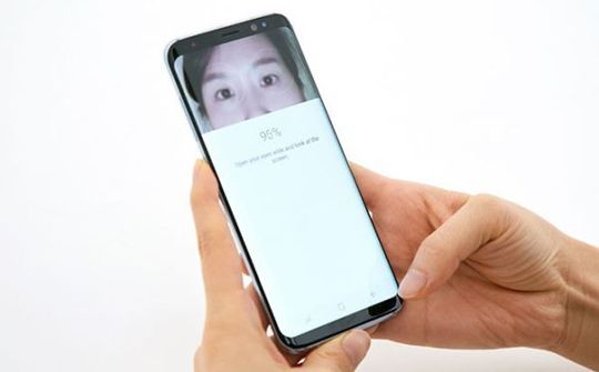 Máy quét mống mắt Galaxy S8 có thể bị qua mặt trong tích tắc