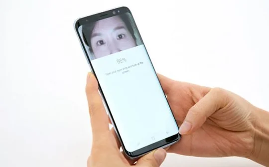 Máy quét mống mắt Galaxy S8 có thể bị qua mặt trong tích tắc