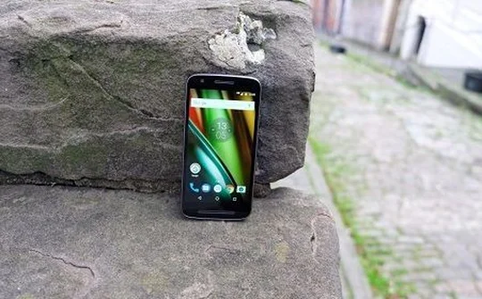 Moto E4 sắp được ra mắt, giá 4,2 triệu đồng