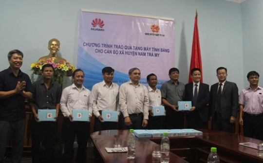 Huawei Việt Nam tặng máy tính bảng huyện Nam Trà My, góp phần quảng bá Sâm Ngọc Linh