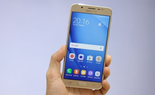 Galaxy J7 2015 sẽ được cập nhật Android 7 Nougat