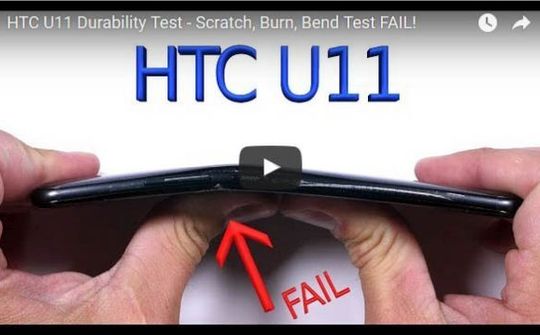 [Video] HTC U11 có thiết kế dễ bị tổn thương