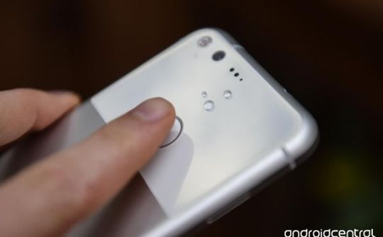 HTC có thể được Google lựa chọn để sản xuất Google Pixel 2 và Pixel XL 2