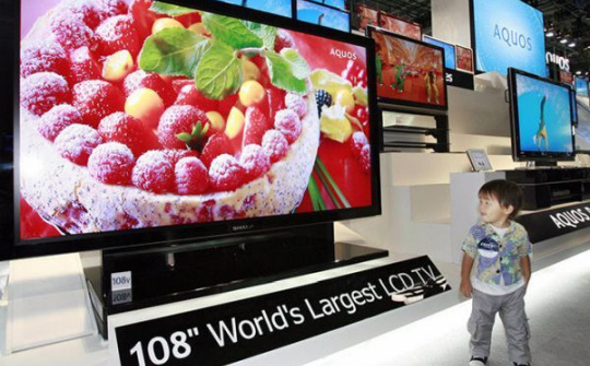 Sharp nâng tầm chất lượng TV cỡ lớn nhờ tập trung vào dây chuyền OLED mới