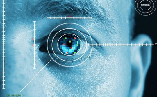 Bkav "phá" nhận dạng mống mắt trên Galaxy S8 bằng... hồ dán