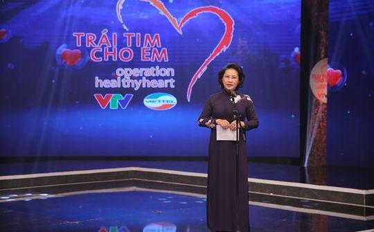Viettel bền bỉ "Viết tiếp ước mơ" cho những bệnh nhi tim bẩm sinh