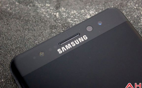 Một cựu nhân viên Samsung ăn cắp 8.474 điện thoại trong gần 2 năm