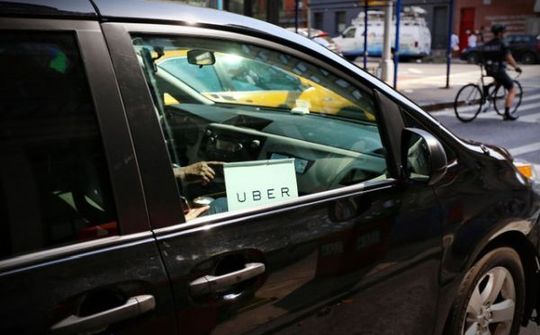 Uber rút khỏi thị trường Nga và sáp nhập mảng kinh doanh với đối thủ