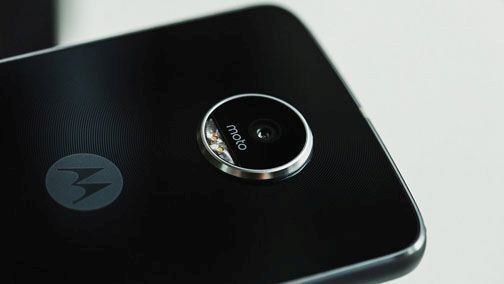 Motorola Z2 Play lên kệ tại Việt Nam, giá gần 11 triệu đồng