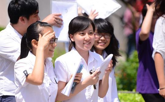 Cho con sử dụng thiết bị công nghệ, nên hay không?