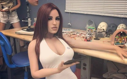 Liệu robot tình dục có lại lợi ích cho con người?