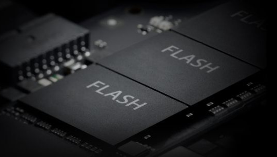 Việc sản xuất iPhone 8 bị chậm lại do thiếu nguồn cung NAND Flash
