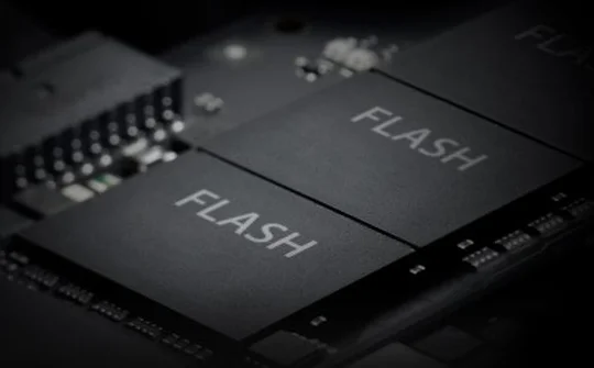 Việc sản xuất iPhone 8 bị chậm lại do thiếu nguồn cung NAND Flash
