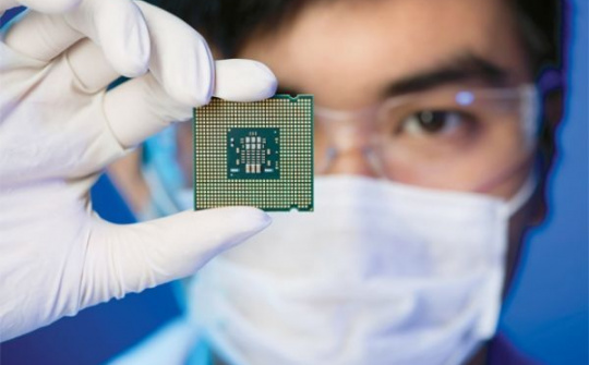 Samsung bất ngờ qua mặt Intel ở mảng chip