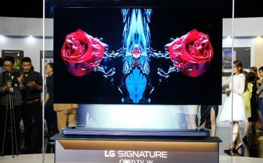 LG Việt Nam chính thức ra mắt dòng TV LG OLED Signature W