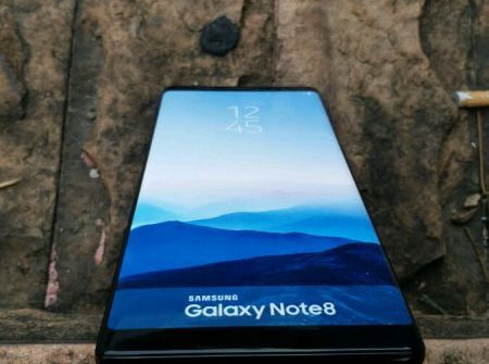 Lộ ảnh thực tế Galaxy Note 8 trước ngày ra mắt