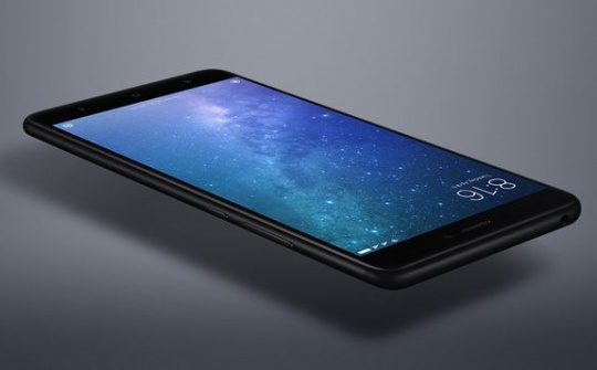 Mi Max 2 lên kệ tại Việt Nam với giá 5.990.000 đồng