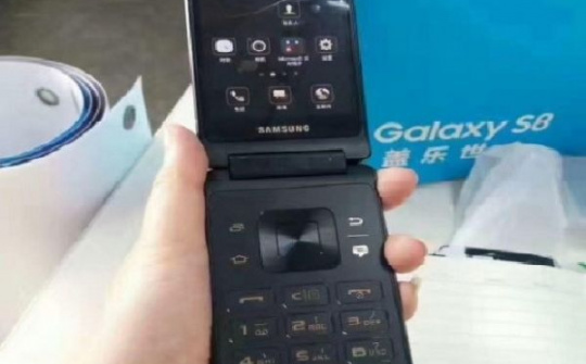 Rò rỉ hình ảnh smartphone nắp gập W2018 của Samsung