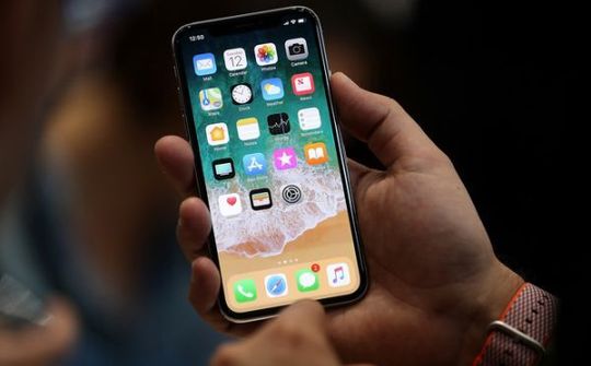 Ngày mở bán gần kề, Apple vẫn chưa bắt đầu sản xuất iPhone X?