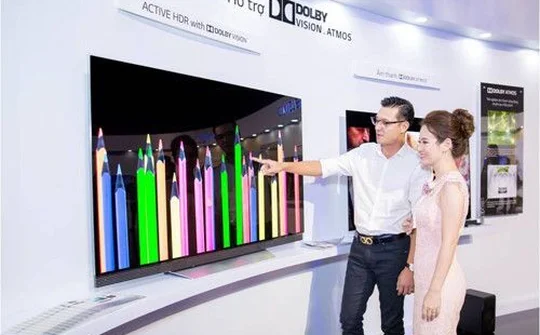 TV LG OLED Signature W có giá từ 350 triệu đồng