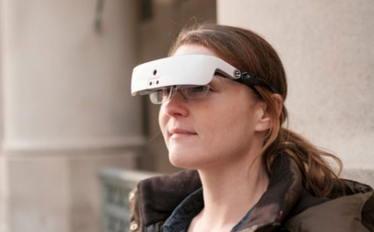 Kính thông minh giúp người khiếm thị nhìn rõ‎ hơn