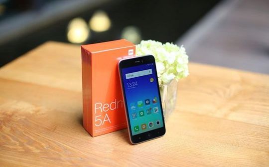 Xiaomi gây sốc với smartphone phổ thông siêu rẻ