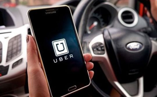Nhiều tài xế sẽ "điêu đứng" nếu Uber rút khỏi thị trường Việt Nam