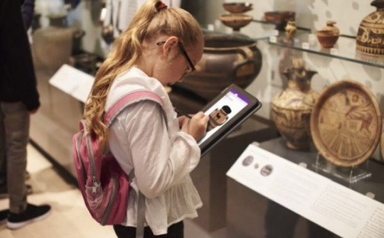 Microsoft ra mắt loạt laptop Windows 10 giá dưới 300 USD