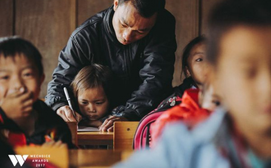 Điệu dân vũ "kết nối trái tim" của những thày giáo trẻ