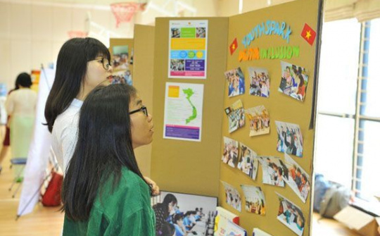 Hơn 70.000 học sinh Việt Nam hưởng ứng giờ lập trình (Hour of Code)