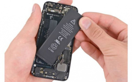 Giảm giá thay pin khiến doanh số iPhone của Apple sụt giảm
