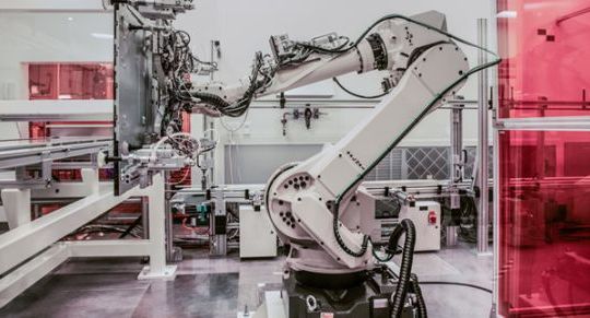 Microsoft muốn đưa robot để hỗ trợ cho con người trong tương lai