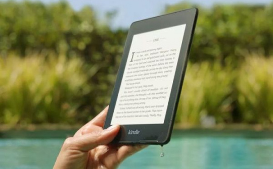 Amazon ra mắt phiên bản Kindle chống nước