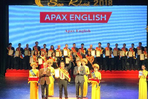 Danh hiệu Sao Khuê cho mô hình học tiếng Anh ứng dụng công nghệ 4.0