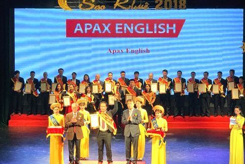 Danh hiệu Sao Khuê cho mô hình học tiếng Anh ứng dụng công nghệ 4.0