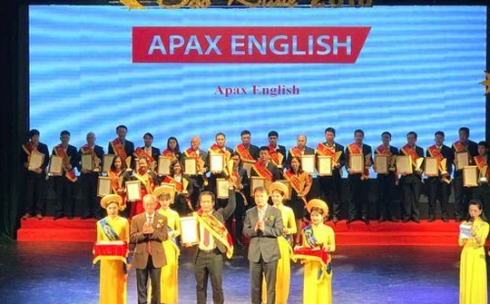 Danh hiệu Sao Khuê cho mô hình học tiếng Anh ứng dụng công nghệ 4.0