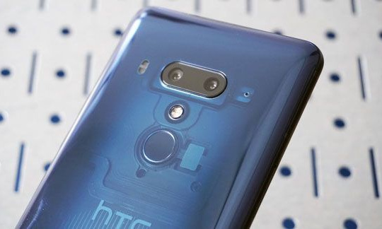 Lợi nhuận HTC tiếp tục lao dốc trong tháng 9 vừa qua