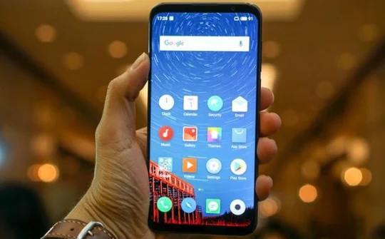 Meizu 16 ra mắt, dùng công nghệ vân tay nhúng vào màn hình