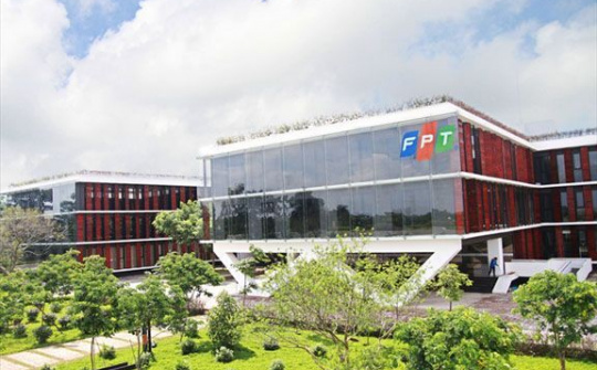 FPT báo lãi 2.659 tỷ đồng trong 10 tháng đầu năm