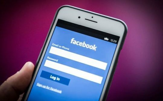 Facebook bị tố bỏ mặc thông tin người dùng cho đối tác