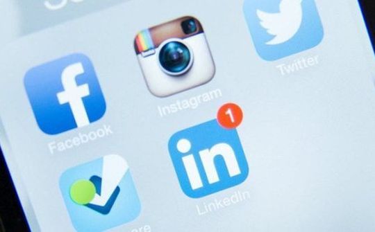 Dùng nhiều Facebook dễ cô đơn, trầm cảm
