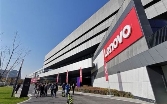 Lenovo chuẩn bị công bố smartphone với 3 camera sau
